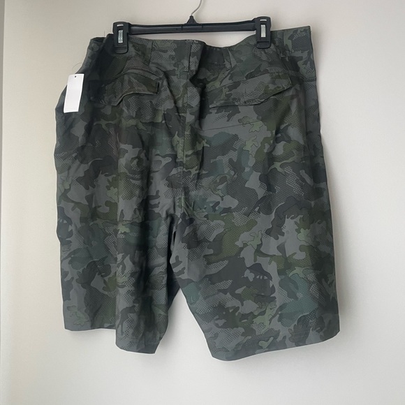 Amplify Other - Men’s Camo Print Stretch Black Short Size XXL